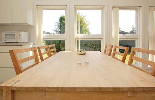 Flovt Strand House | Idyllic Vacation Home with Ocean View in Flovt Strand