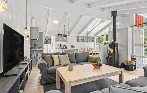 Hou House | Amazing Home In Hals With Sauna