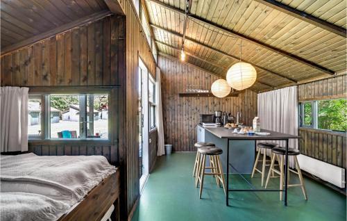 Hampen House | Amazing Home In Hampen With Wifi