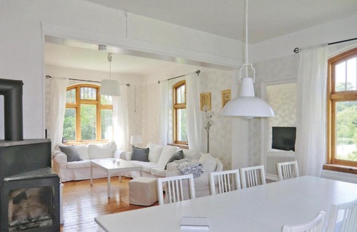 Nyhamnslage House | Comfortable 4-Bedroom Home in Hgans with WiFi & Pets Welcome
