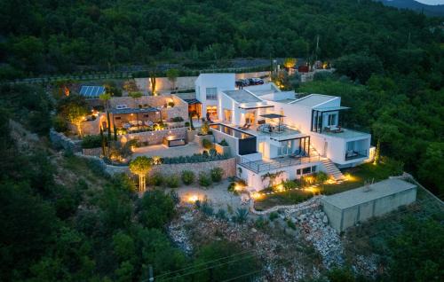 Sveta Jelena House | Cozy Retreat in Moscenicka Draga with Pool and Sauna