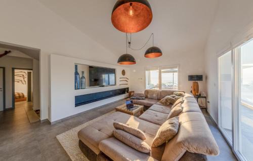 Sveta Jelena House | Cozy Retreat in Moscenicka Draga with Pool and Sauna