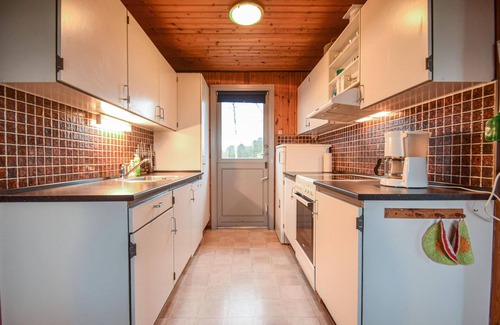 Østerskov House | Ocean View 4-Bedroom Retreat in Humble for Families