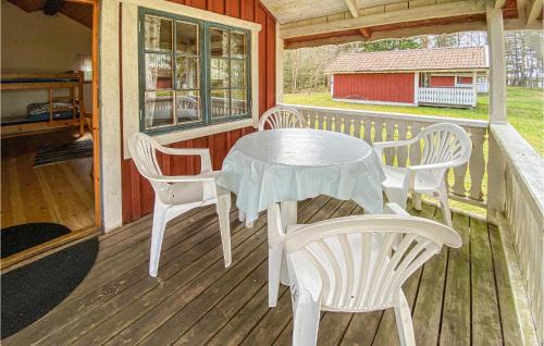 Unnaryd House | Welcoming Home in Jälluntofta with Wifi for Families