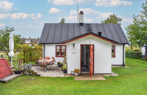 Kivik House | Experience Nature in a Beachfront Cottage by the Ocean
