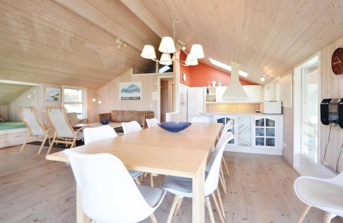 Skødshoved Strand House | Scenic Cottage with Ocean View and Private Pool Retreat