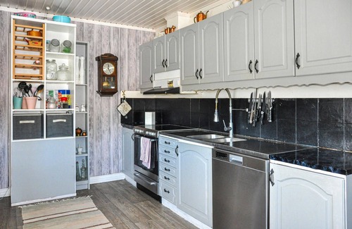 Koppom House | Angler's Haven: Vacation Home with Rowing Boat & Lake View