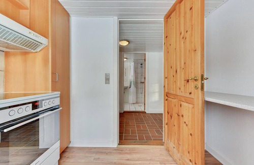 Krusaa House | Cozy Cottage Retreat with Spa and Breakfast Offerings