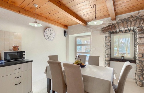 Marceljani House | Relaxing 2 Bedroom Stay in Labin - Rabac with Pool & Spa
