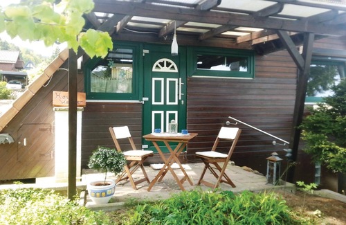 Langelsheim House | Inviting 3 Bedroom Stay in Langelsheim with Spa & Lake View