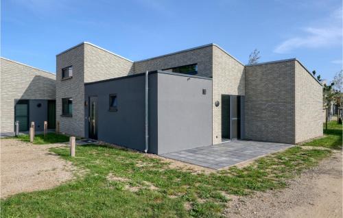 Lembruch House | Inviting Stay at Lembruch-Dümmer See with Sauna & Dining