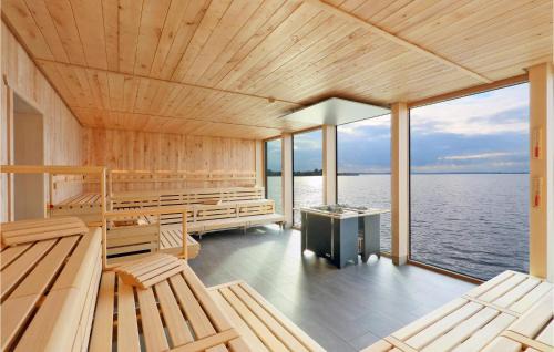 Lembruch House | Inviting Stay at Lembruch-Dümmer See with Sauna & Dining