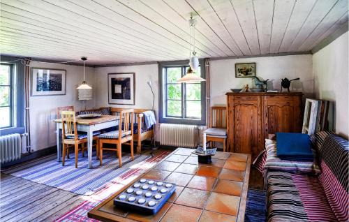 Lidkoping Municipality House | Inviting Home in Lidkping: Pet and Child Friendly Stay