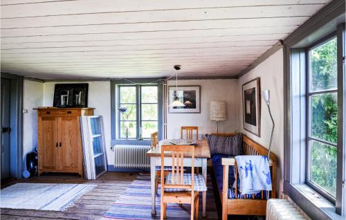 Lidkoping Municipality House | Inviting Home in Lidkping: Pet and Child Friendly Stay