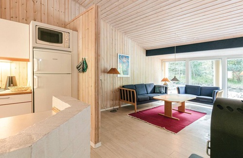 Spidsegard House | Oceanfront 4 Bedroom Retreat in Nexø with Spa Access