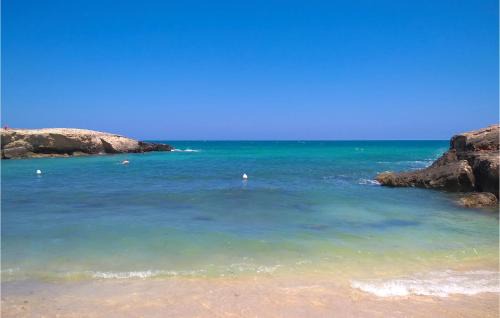 Noicattaro House | Family-Friendly Retreat in Noicattaro with Kitchen Access