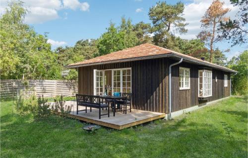 Hoensinge House | Cozy Retreat in Nykøbing Sj with Family-Friendly Kitchen