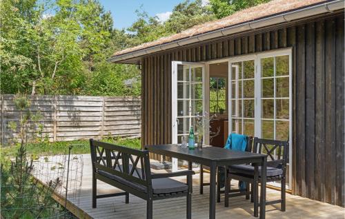 Hoensinge House | Cozy Retreat in Nykøbing Sj with Family-Friendly Kitchen