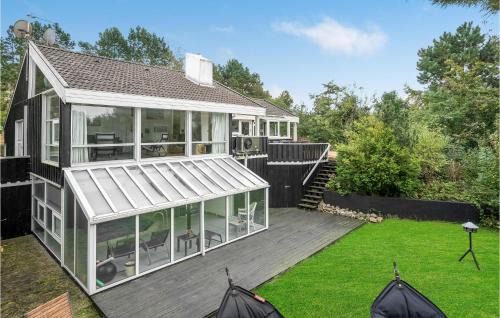 Klint House | Cozy Home in Nykøbing Sj with Pool and Kitchen Access