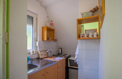 Opatovac House | Cozy Cottage with Scenic Danube Tributary Views