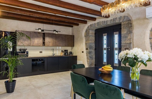 Kircija House | Perfect 3 Bedroom Retreat in Pazin with Private Pool