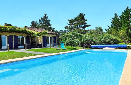 Plazac House | Spacious 3-Bedroom Retreat with Pool in Plazac