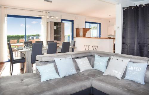 Plouezec House | Pet-Friendly Haven in Plouzec with Free WiFi & Pool