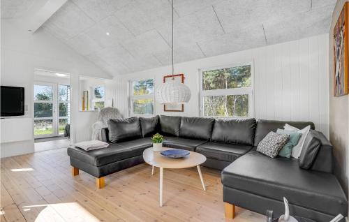 Sønderstrand House | Scenic Retreat in Rm with Panoramic Views - 4 Star Rated