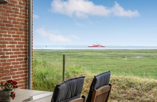 Sønderstrand House | Charming Holiday Home with Ocean Views and Cozy Vibes