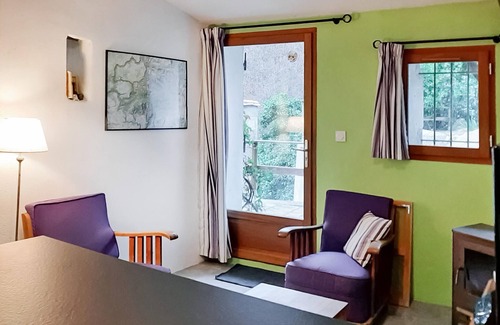 Saint-Bresson House | Top-Rated 2 Bedroom Stay in Saint Bresson with Pool & Spa