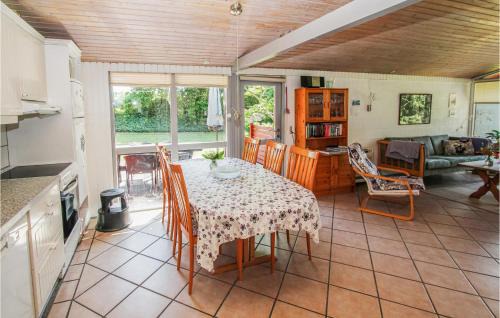 Samsø House | Cozy Home in Samsø with Kitchen, Pet & Child Friendly