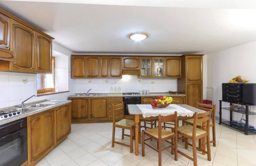 Pieve San Paolo House | Relaxing 5 Bedroom Retreat in Sassalbo with Private Pool