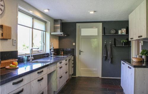 Scharendijke House | Inviting Home in Scharendijke with Kitchen & Pet Friendly