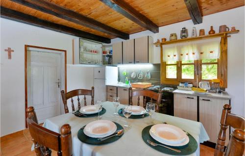 Lekenik House | Cozy 2 Bedroom Home in Sisinec - Pet & Child Friendly