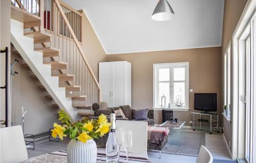 Skjoldastraumen House | Cozy 1 Bedroom Home in Skjoldastraumen for Families