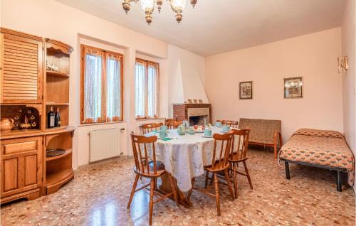 Fiastra House | Comfortable Retreat in San Lorenzo Al Lifestra with Kitchen