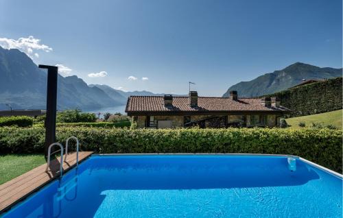 Riva di Solto House | Inviting Home in Solto Collina with Family-Friendly Kitchen