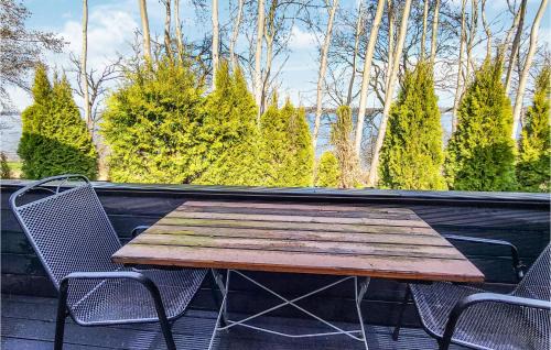 Devin House | Beachfront Haven in Stralsund with Free Wifi and Ocean Views