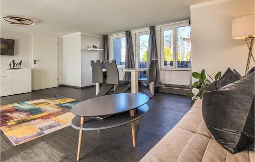 Devin House | Beachfront Haven in Stralsund with Free Wifi and Ocean Views