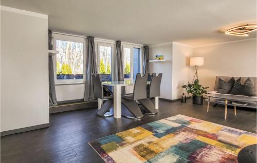 Devin House | Beachfront Haven in Stralsund with Free Wifi and Ocean Views