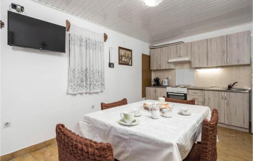 Susak House | Kid-Friendly Getaway: Stay at Amazing Home in Susak