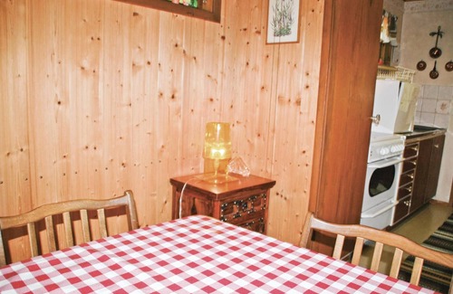 Svanesund House | Ideal 4-Bedroom Getaway with Ocean View in Svanesund