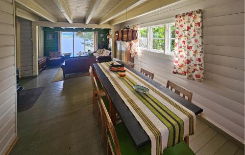 Spikkestad House | Amazing Home In Svelvik With Wifi