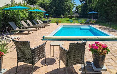 Thierville House | Cozy Home in Thierville with Pool and Kitchen Amenities