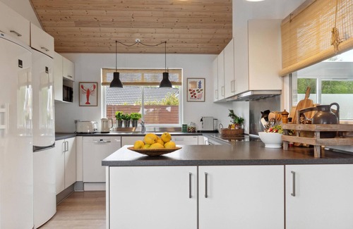 Holloselund House | Idyllic Vacation Home Near Scenic Tisvildeleje Beach