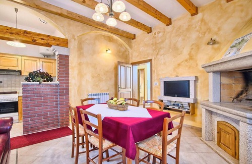 Tinjan House | Beautiful Family Villa Klaudio in Istria with Private Pool
