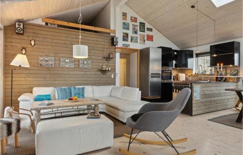 Hov House | Pet-Friendly Home in Tranekær with Kitchen Amenities