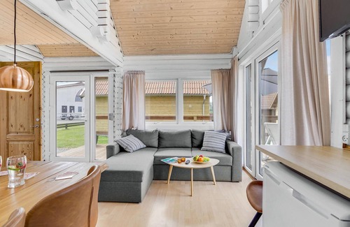 Tranekaer House | Inviting Family Cottage with Ocean View and Great Amenities