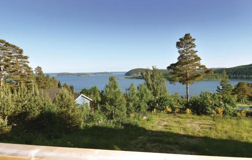 Uddevalla Municipality House | Family-Friendly Home in Uddevalla with Full Kitchen