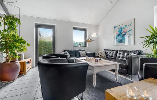 Bøtø By House | Inviting Væggerløse Retreat with Pool for Family Fun